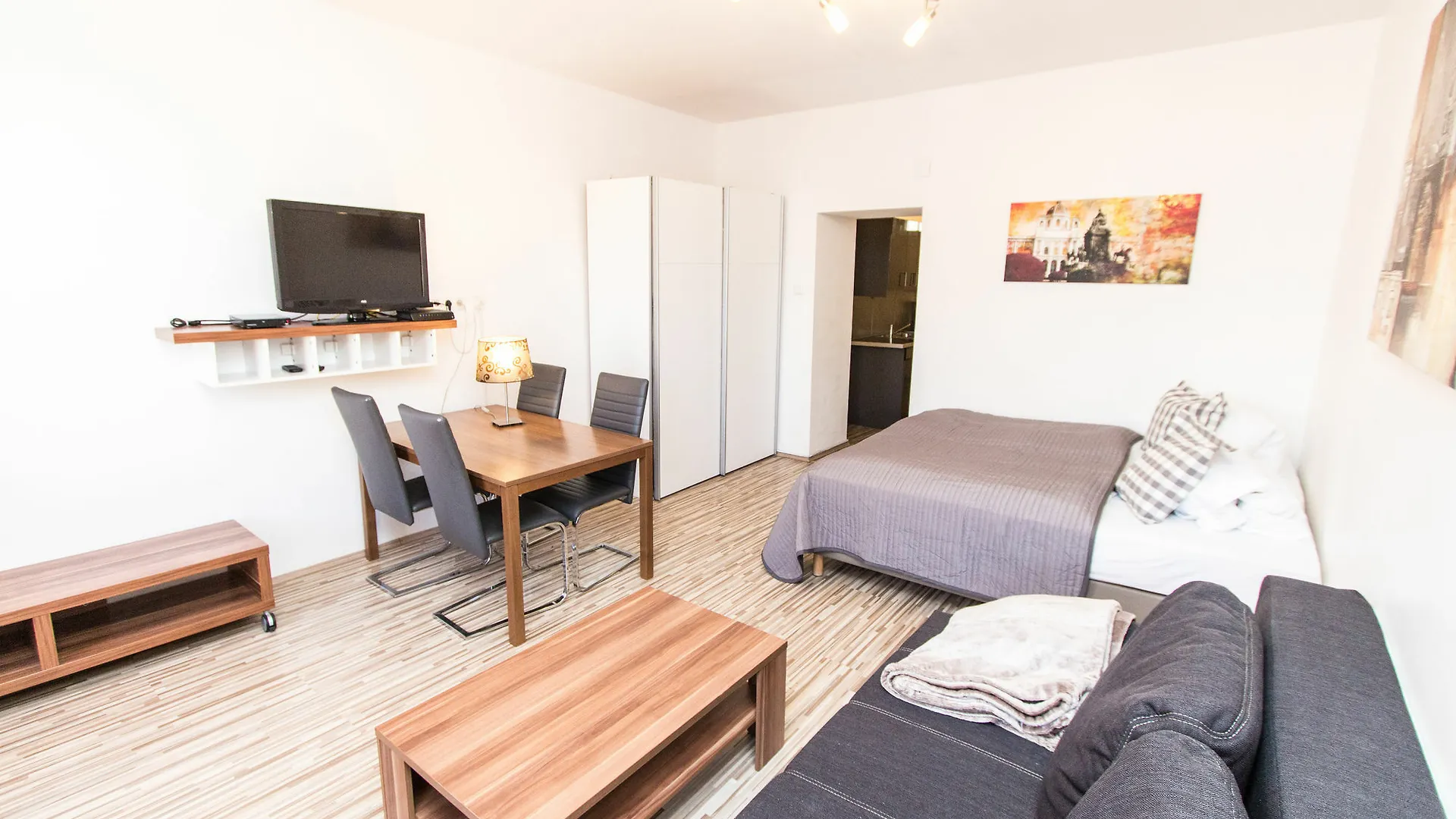 Checkvienna Apartment Huetteldorfer Strasse 0*, Viena